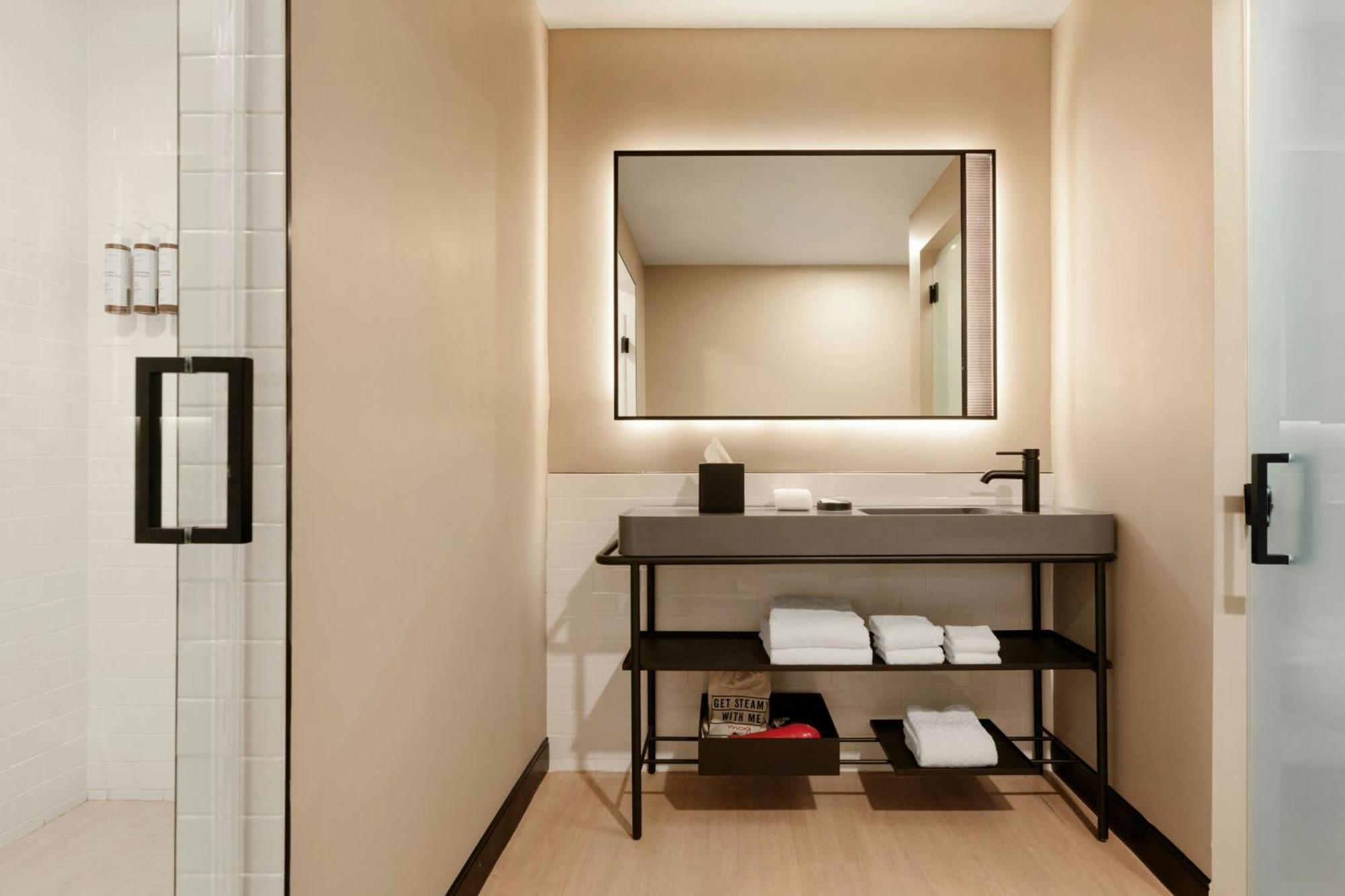 Moxy Miami Wynwood Hotel Екстериор снимка